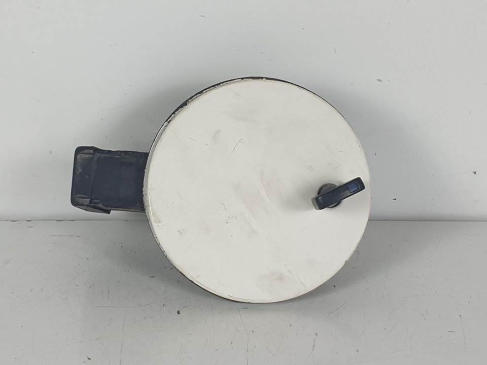 TAPA EXTERIOR COMBUSTIBLE - FORD - #842065