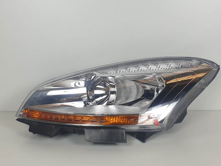 #882766 FARO IZQUIERDO