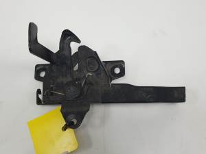 CERRADURA CAPOT - SSANGYONG - #1028890