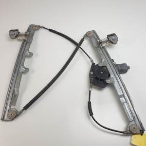 #1518648 ELEVALUNAS DELANTERO DERECHO