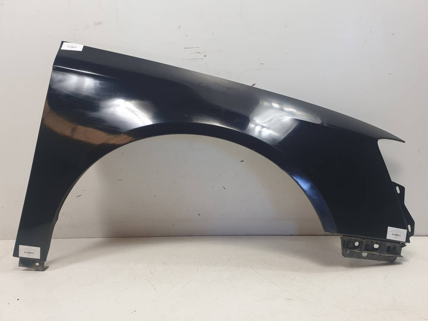 ALETA DELANTERA DERECHA