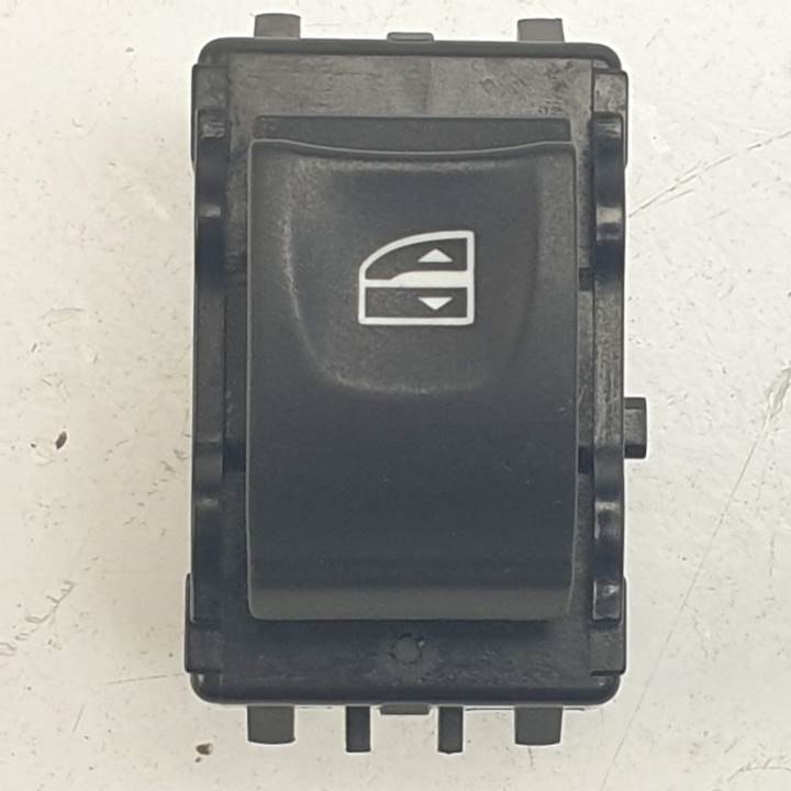 MANDO ELEVALUNAS DELANTERO DERECHO - RENAULT - #1541124