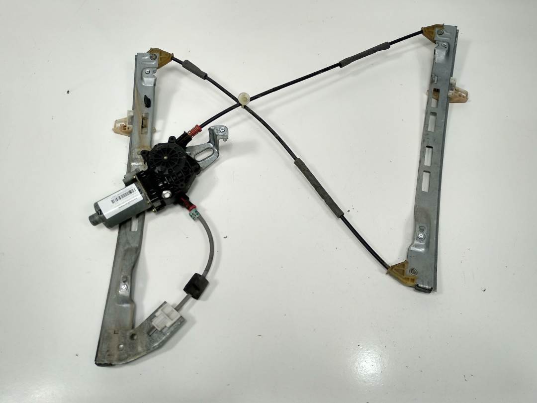 #470921 ELEVALUNAS DELANTERO DERECHO