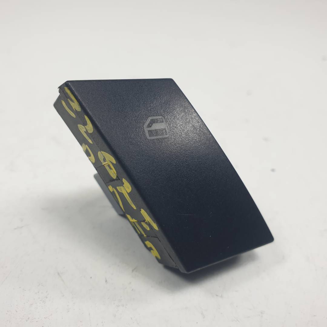 MANDO ELEVALUNAS DELANTERO DERECHO