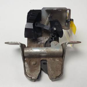 #1447701 CERRADURA MALETERO / PORTON