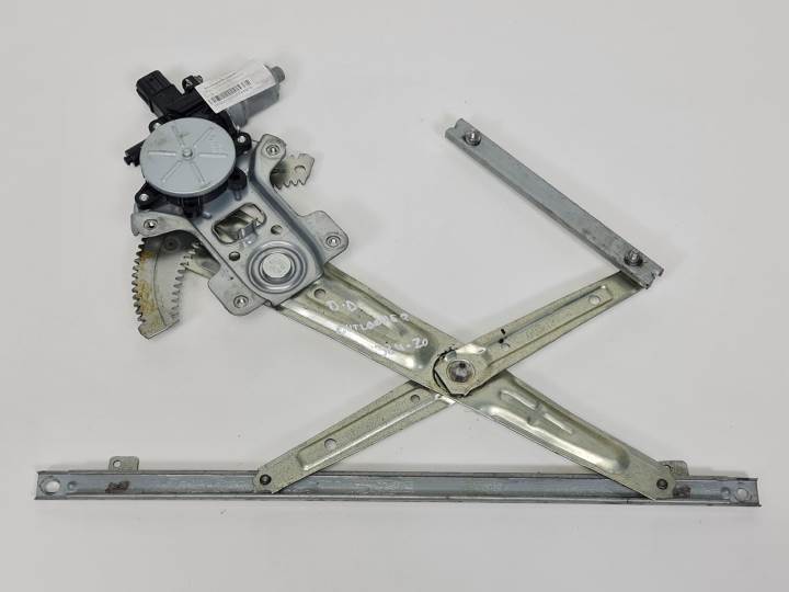 ELEVALUNAS DELANTERO DERECHO - MITSUBISHI - #244975