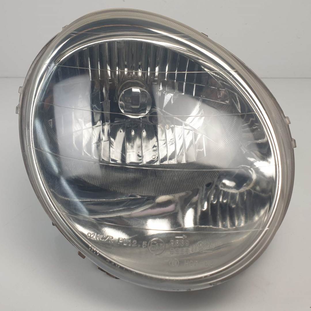 #1448579 FARO DERECHO