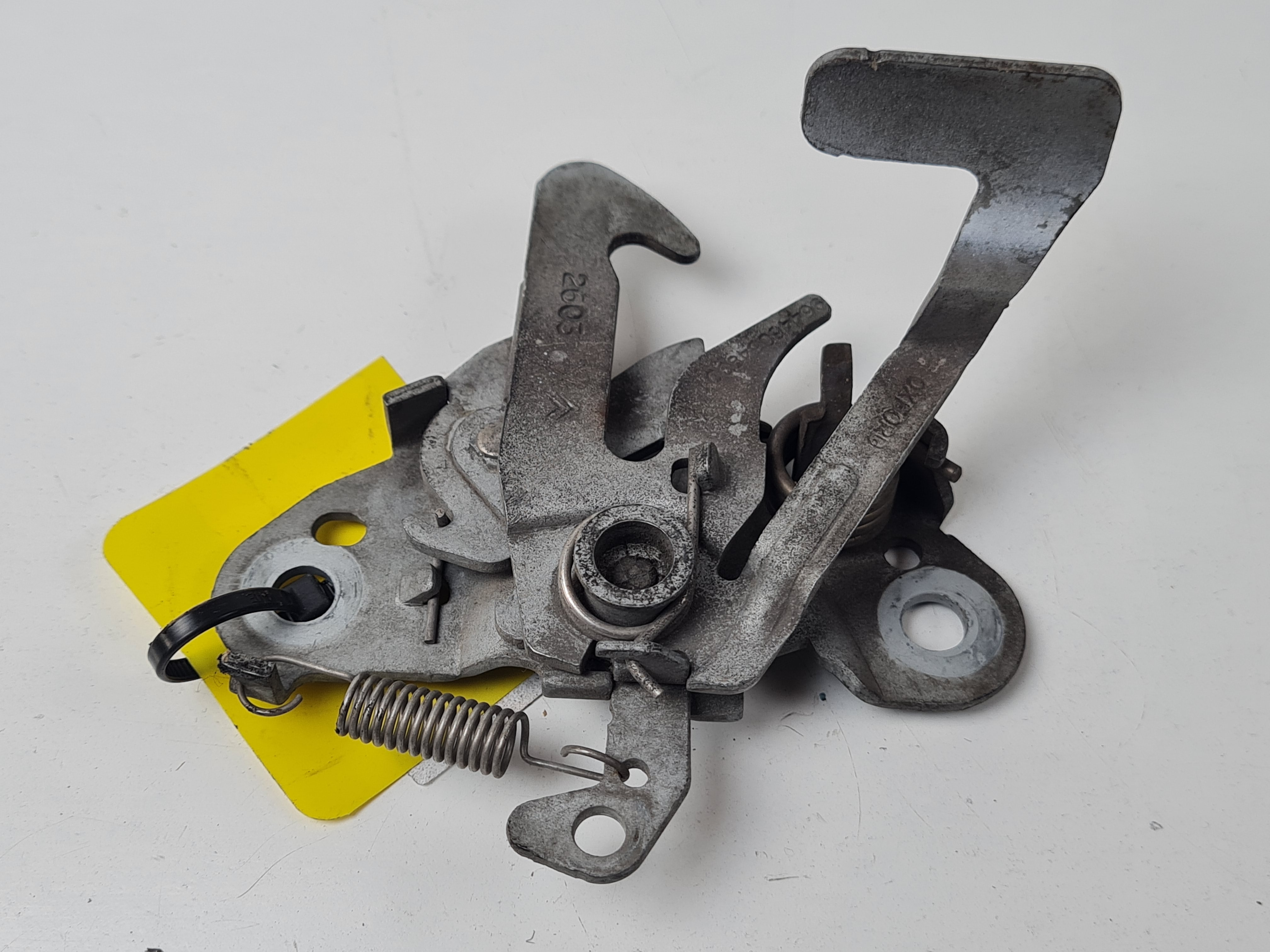 #3034378 CERRADURA CAPOT