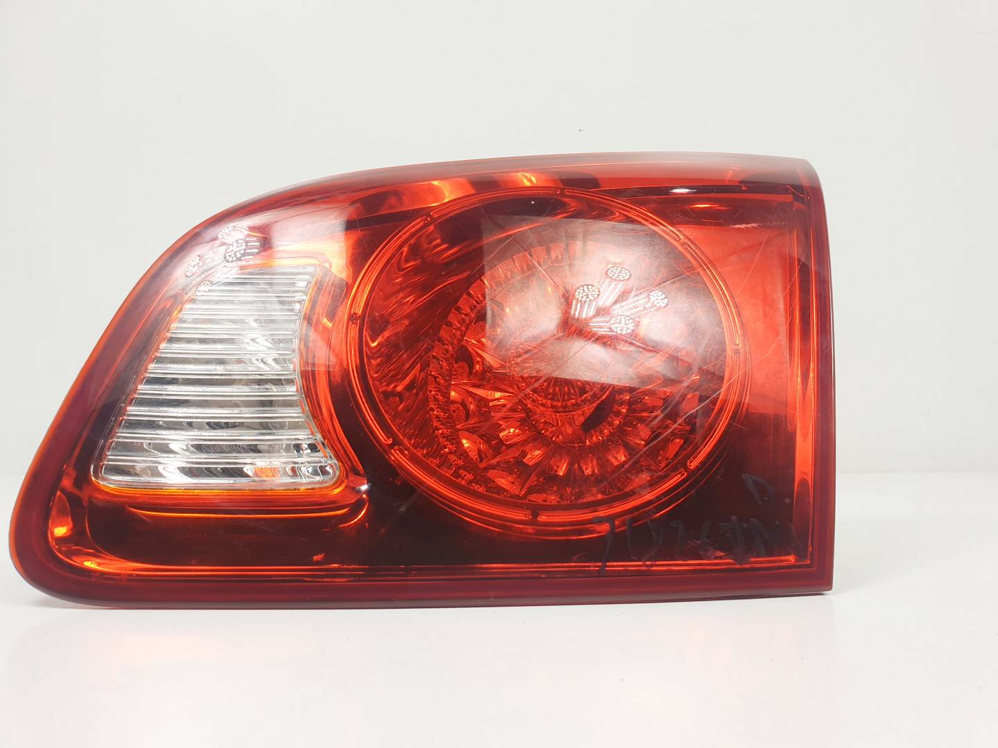 PILOTO TRASERO DERECHO INTERIOR - 824062B0R - HYUNDAI - SANTA FE (BM)