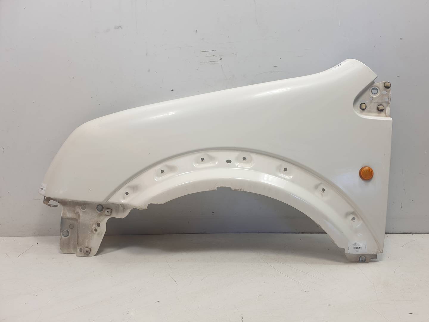 ALETA DELANTERA IZQUIERDA