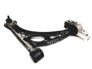 BRAZO SUSPENSION INFERIOR DELANTERO DERECHO - VOLKSWAGEN - #997942