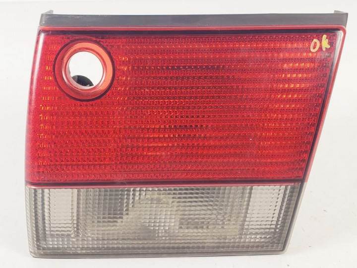 #1176899 PILOTO TRASERO DERECHO INTERIOR