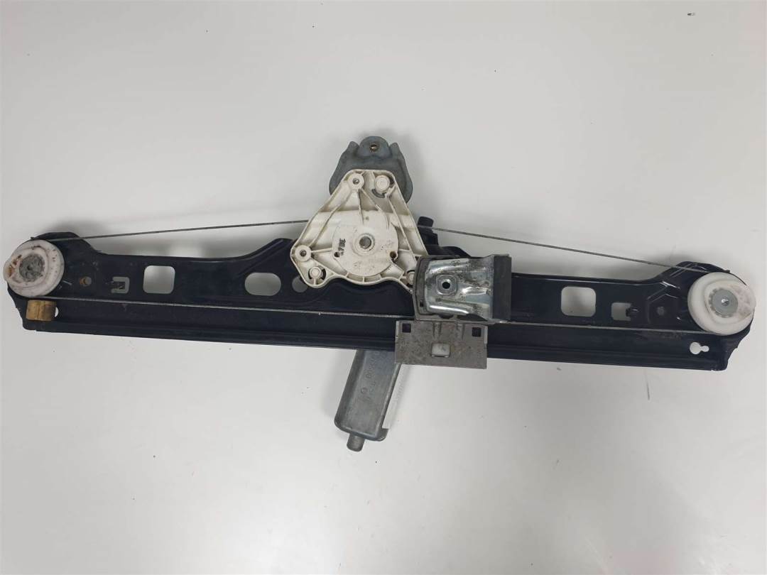 ELEVALUNAS TRASERO IZQUIERDO - A2038202942 - MERCEDES - CLASE C (W203) FAMILIAR