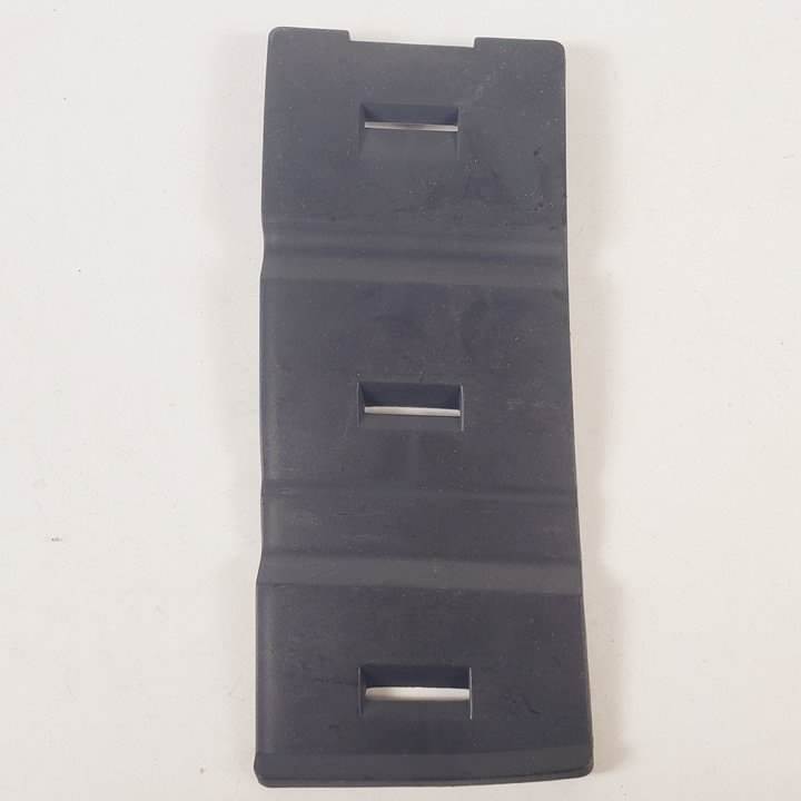 #1209502 REJILLA PARAGOLPES DELANTERO