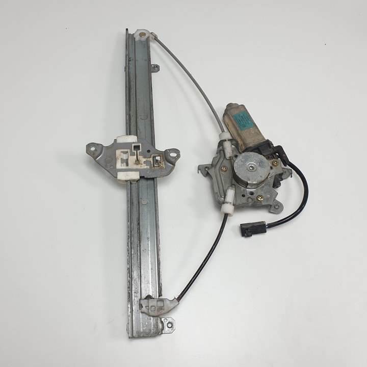 ELEVALUNAS TRASERO DERECHO - NISSAN - #1250068