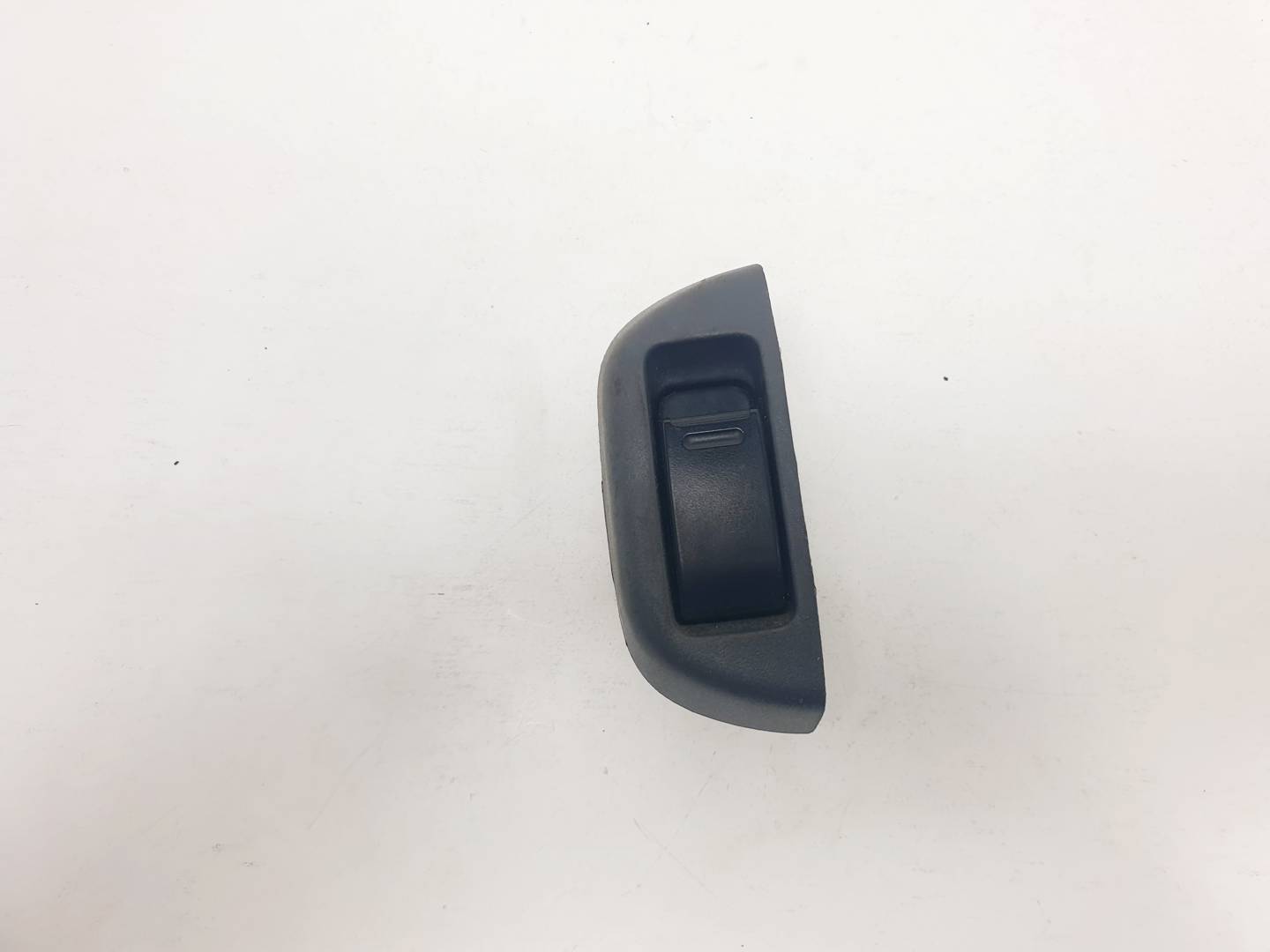 #3257562 MANDO ELEVALUNAS DELANTERO DERECHO