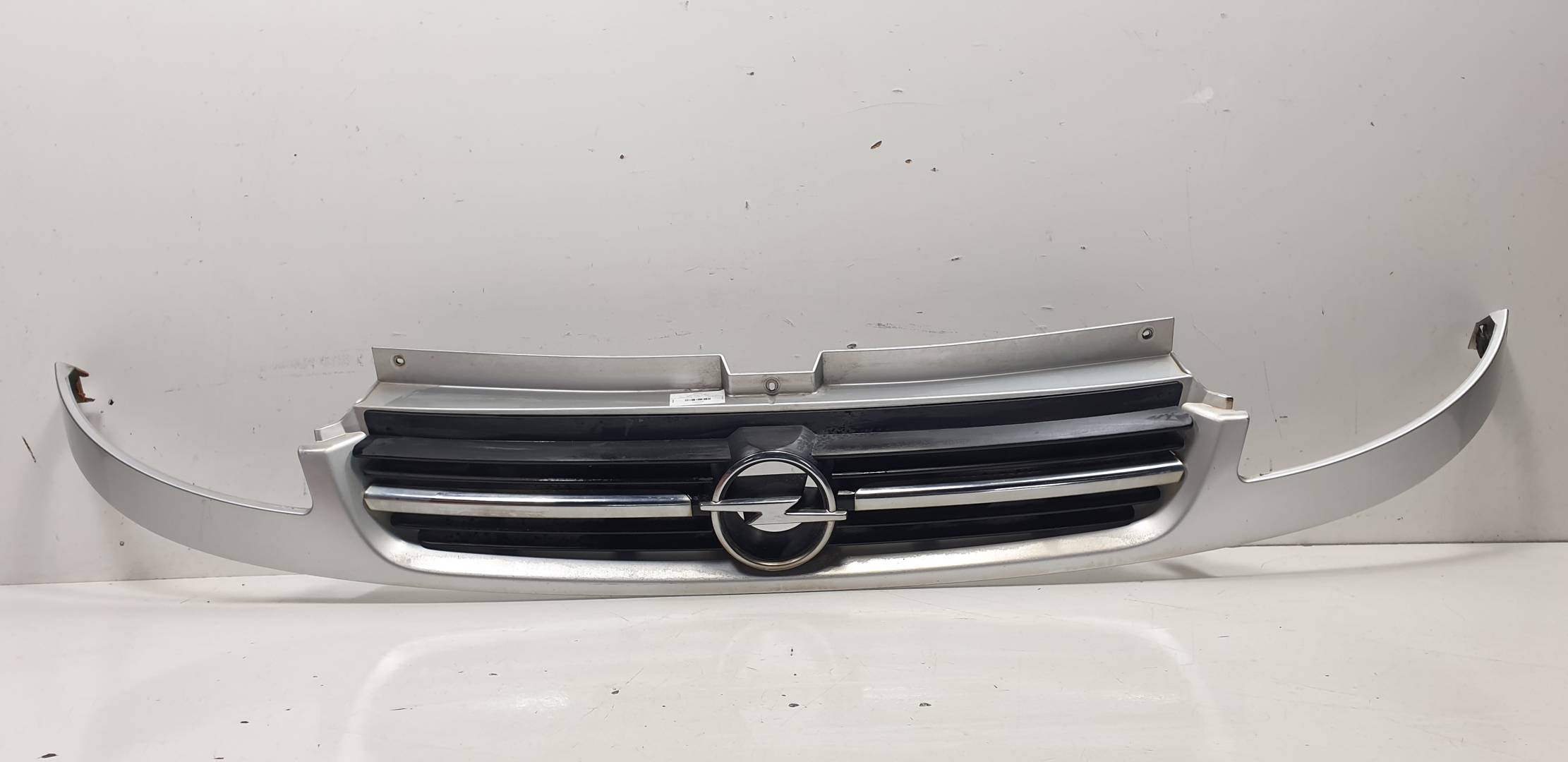 #3399408 REJILLA DELANTERA