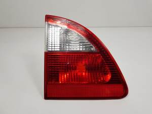 PILOTO TRASERO IZQUIERDO INTERIOR - FORD - #798920