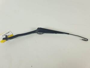 BRAZO LIMPIA TRASERO - NISSAN - #1218996