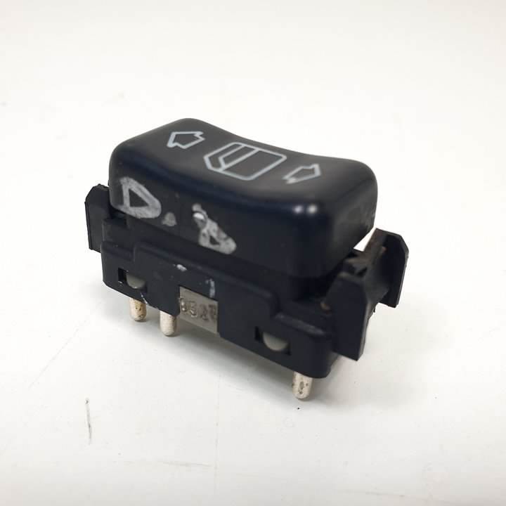 MANDO ELEVALUNAS DELANTERO DERECHO - MERCEDES - #1366871