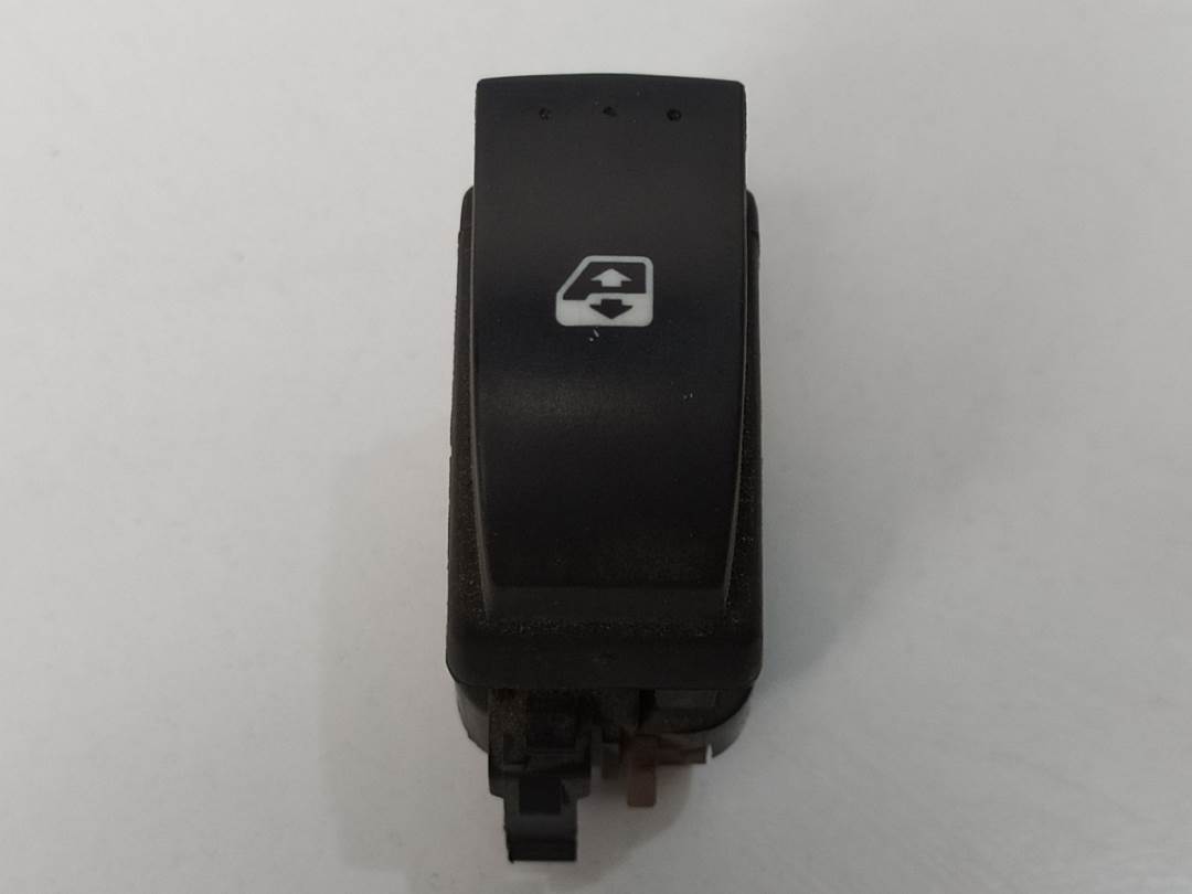 MANDO ELEVALUNAS DELANTERO DERECHO - PEUGEOT - PARTNER (S2)