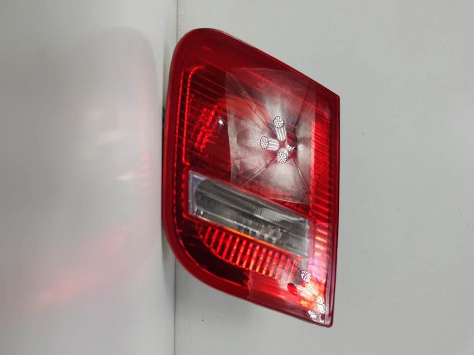 PILOTO TRASERO IZQUIERDO INTERIOR - 30018607 - BMW - SERIE 3 BERLINA (E46)