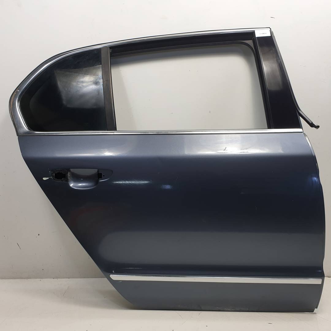 PUERTA TRASERA DERECHA