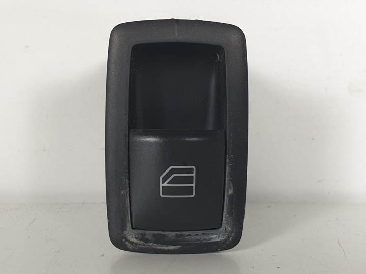 MANDO ELEVALUNAS TRASERO DERECHO - MERCEDES - #552279