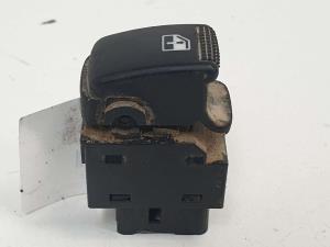 MANDO ELEVALUNAS TRASERO IZQUIERDO - KIA - #197429