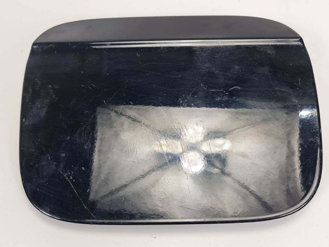 TAPA EXTERIOR COMBUSTIBLE - AUDI - #215793