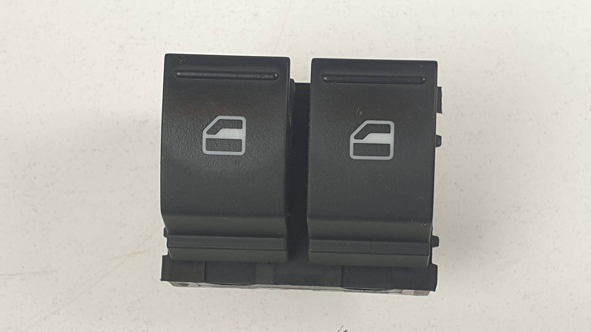 #3256251 MANDO ELEVALUNAS DELANTERO IZQUIERDO