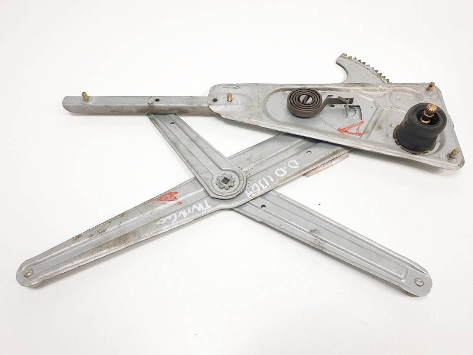 #843307 ELEVALUNAS DELANTERO DERECHO