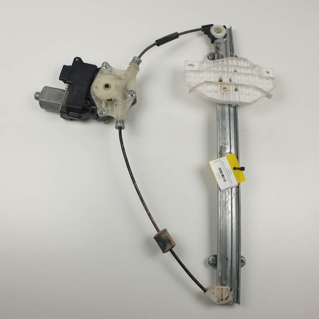 #3023069 ELEVALUNAS DELANTERO IZQUIERDO