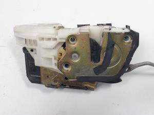 CERRADURA PUERTA DELANTERA DERECHA - MITSUBISHI - #543106