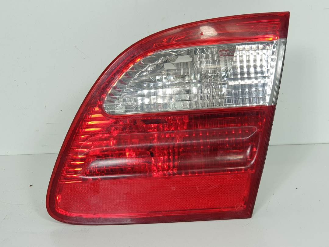 PILOTO TRASERO DERECHO INTERIOR - A2118201464 - MERCEDES - CLASE E (W211) FAMILIAR