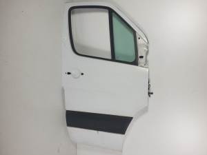 #1063167 PUERTA DELANTERA DERECHA