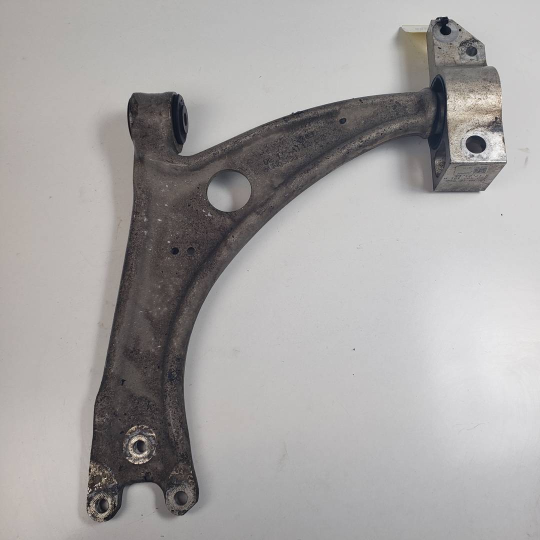 BRAZO SUSPENSION INFERIOR DELANTERO IZQUIERDO