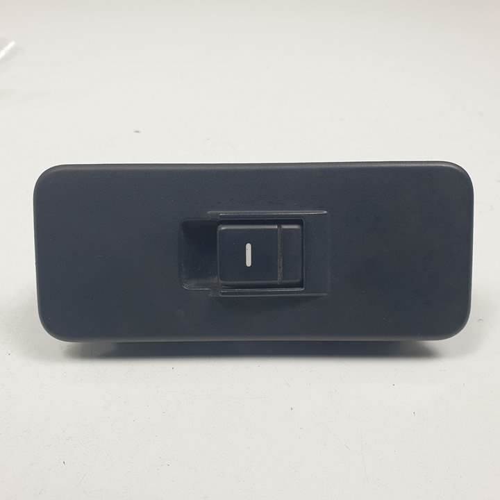 MANDO ELEVALUNAS DELANTERO DERECHO