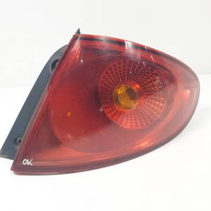 #3301960 PILOTO TRASERO DERECHO