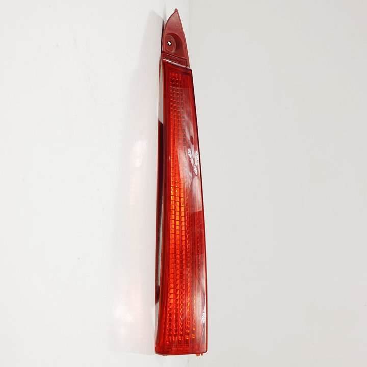 #1326349 PILOTO TRASERO IZQUIERDO