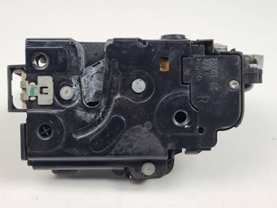 #3213760 CERRADURA PUERTA TRASERA DERECHA