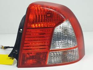 PILOTO TRASERO DERECHO INTERIOR - KIA - #281555