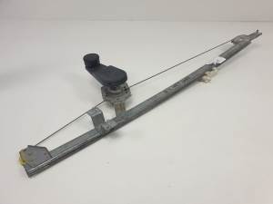 #643027 ELEVALUNAS DELANTERO IZQUIERDO