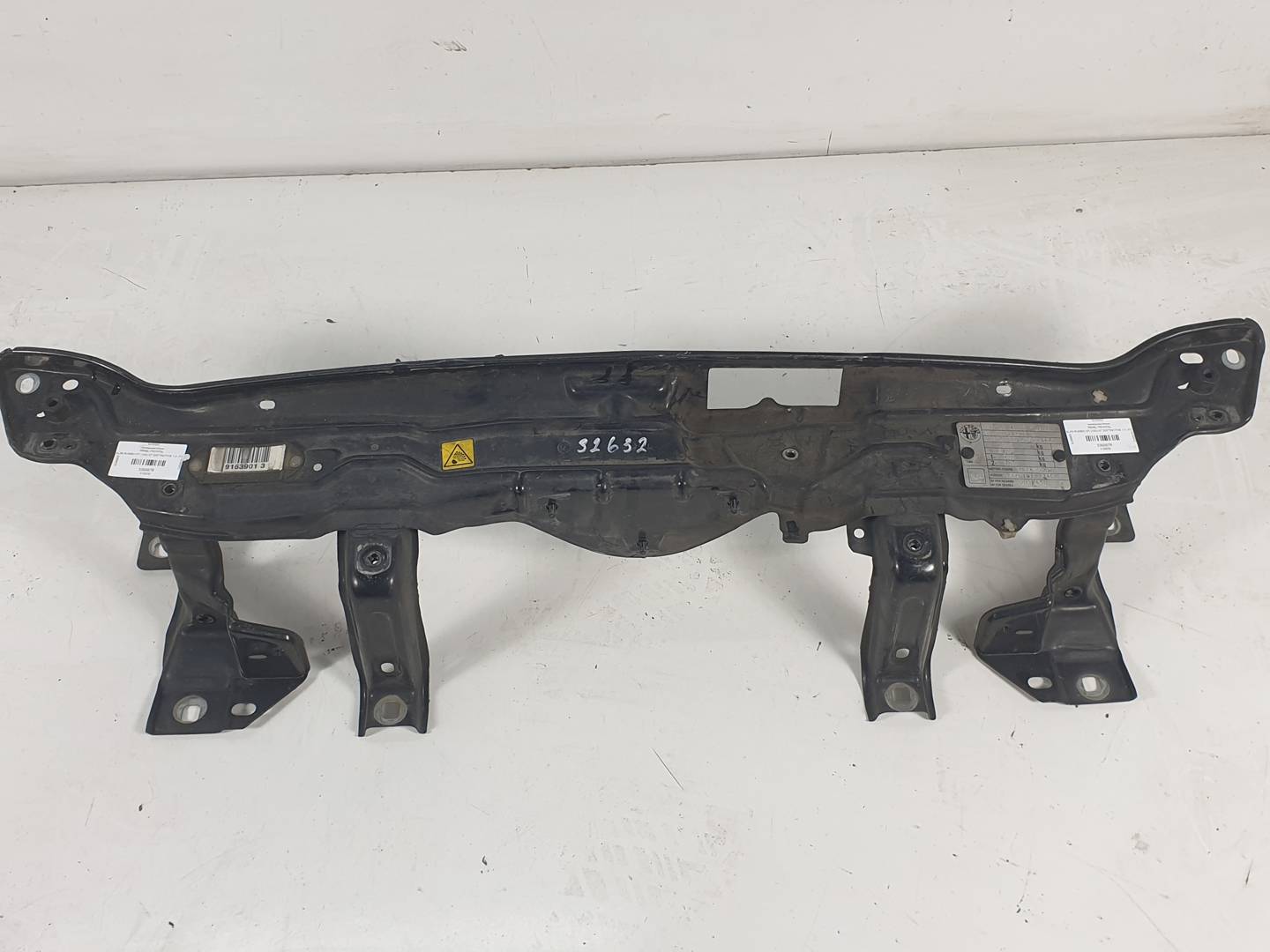 PANEL FRONTAL - ALFA ROMEO - GT (125)