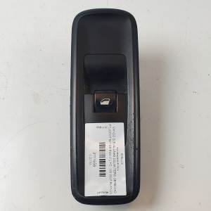 #3111656 MANDO ELEVALUNAS DELANTERO DERECHO