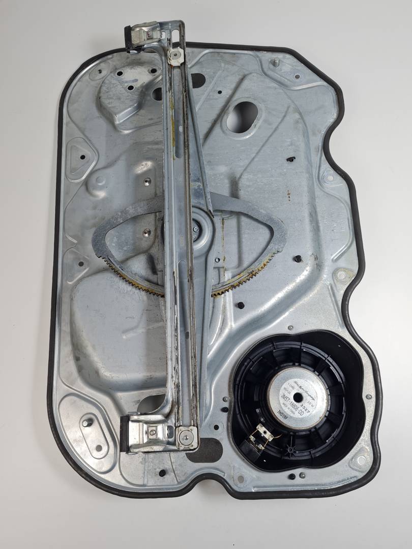 #3323306 ELEVALUNAS DELANTERO IZQUIERDO