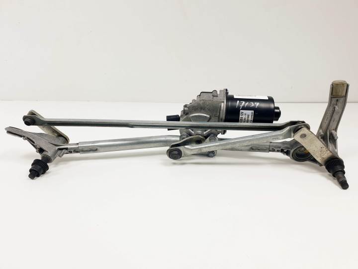 #1529015 MOTOR LIMPIA DELANTERO