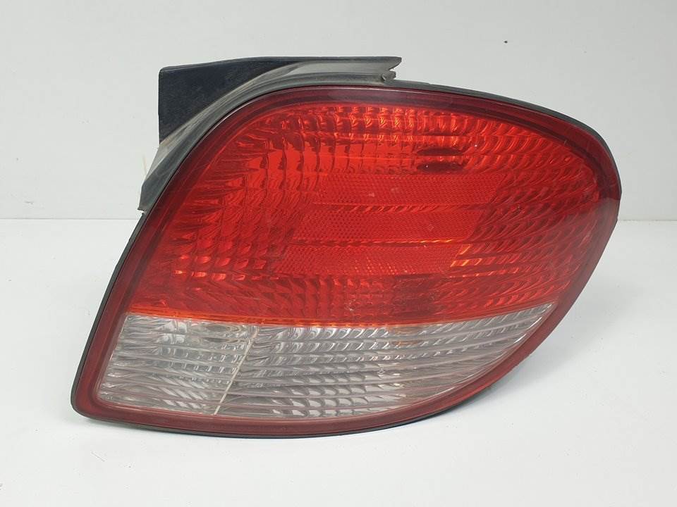 PILOTO TRASERO DERECHO - 92402275 - HYUNDAI - COUPE (RD)