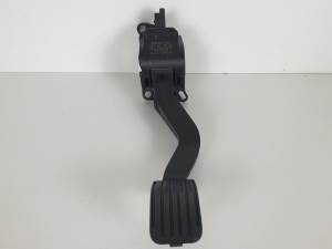 #889364 PEDAL ACELERADOR