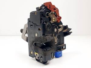 CERRADURA PUERTA TRASERA IZQUIERDA - AUDI - #1083032